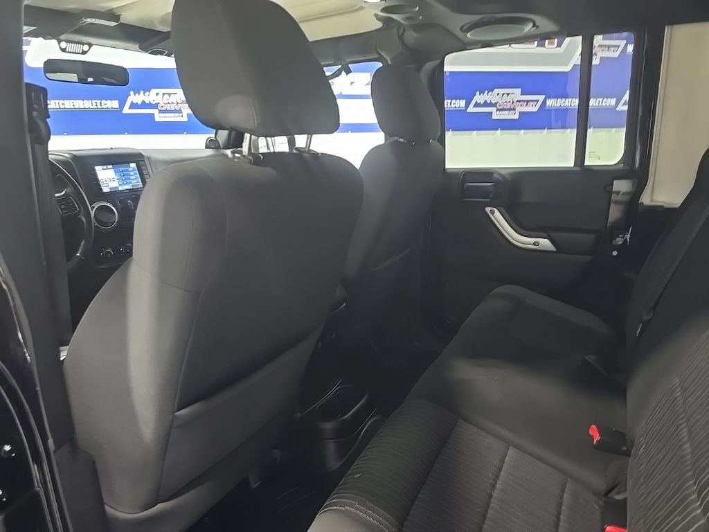 Used 2012 Jeep Wrangler Unlimited Sahara w/ Dual Top Group image 19