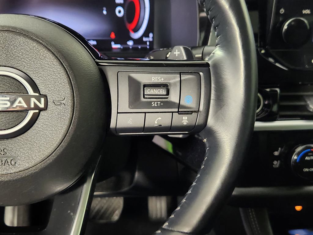 Used 2023 Nissan Pathfinder Platinum AWD/4WD image 19