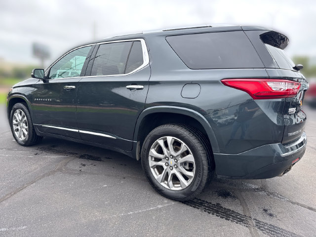 Used 2021 Chevrolet Traverse Premier AWD/4WD image 3