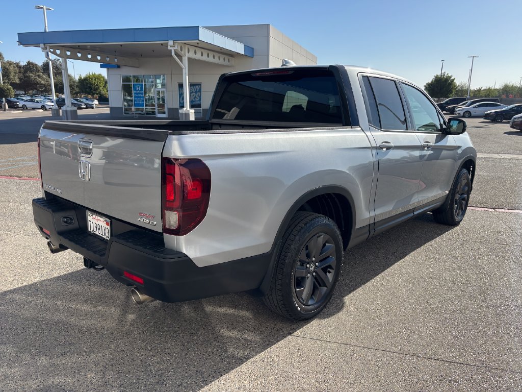 Used 2023 Honda Ridgeline Sport image 4