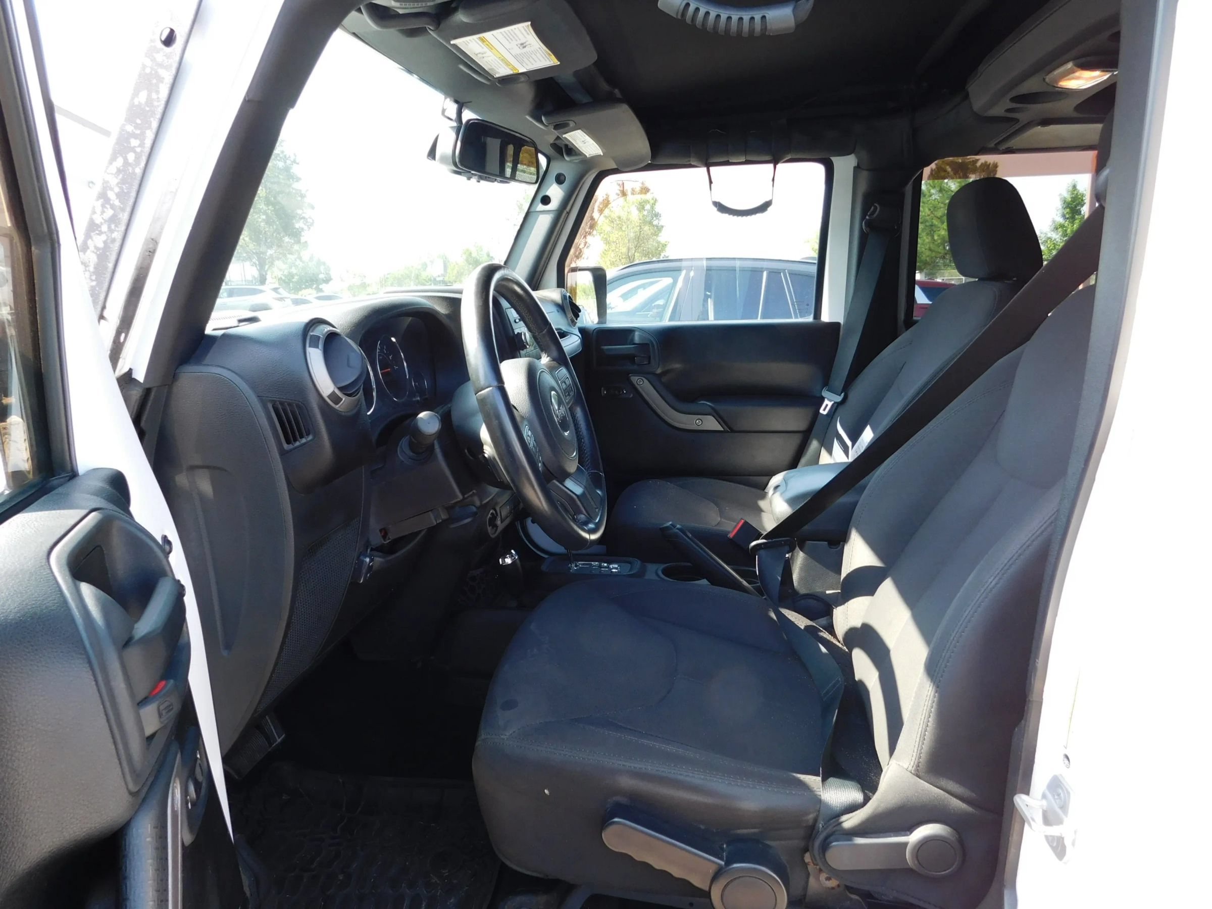 Used 2015 Jeep Wrangler Unlimited Sport w/ Quick Order Package 24S AWD/4WD image 16