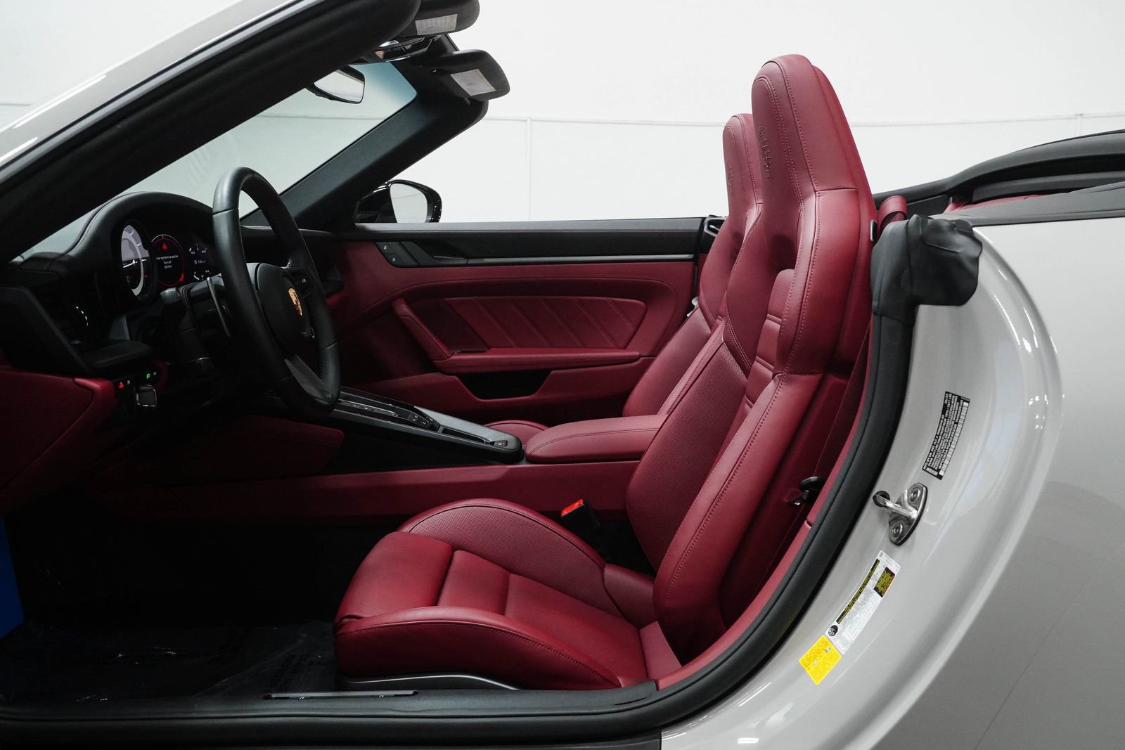 Used 2023 Porsche 911 Carrera GTS image 2