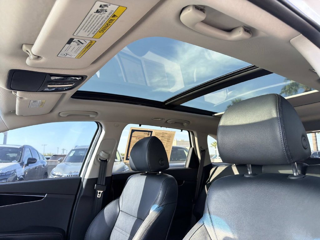 Used 2019 Kia Sorento SX FWD image 19