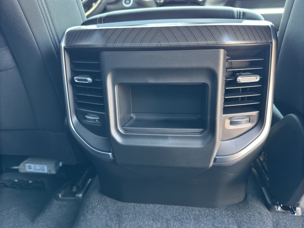 New 2026 RAM 1500 Express AWD/4WD image 14