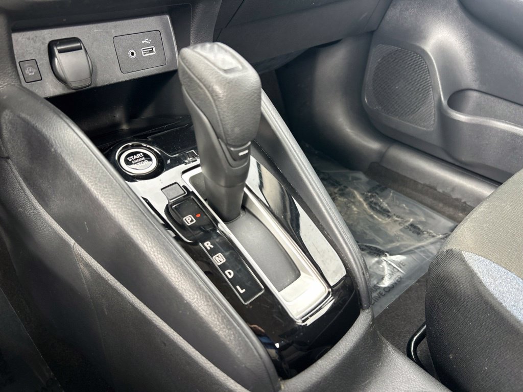 Used 2024 Nissan Versa SV FWD image 33