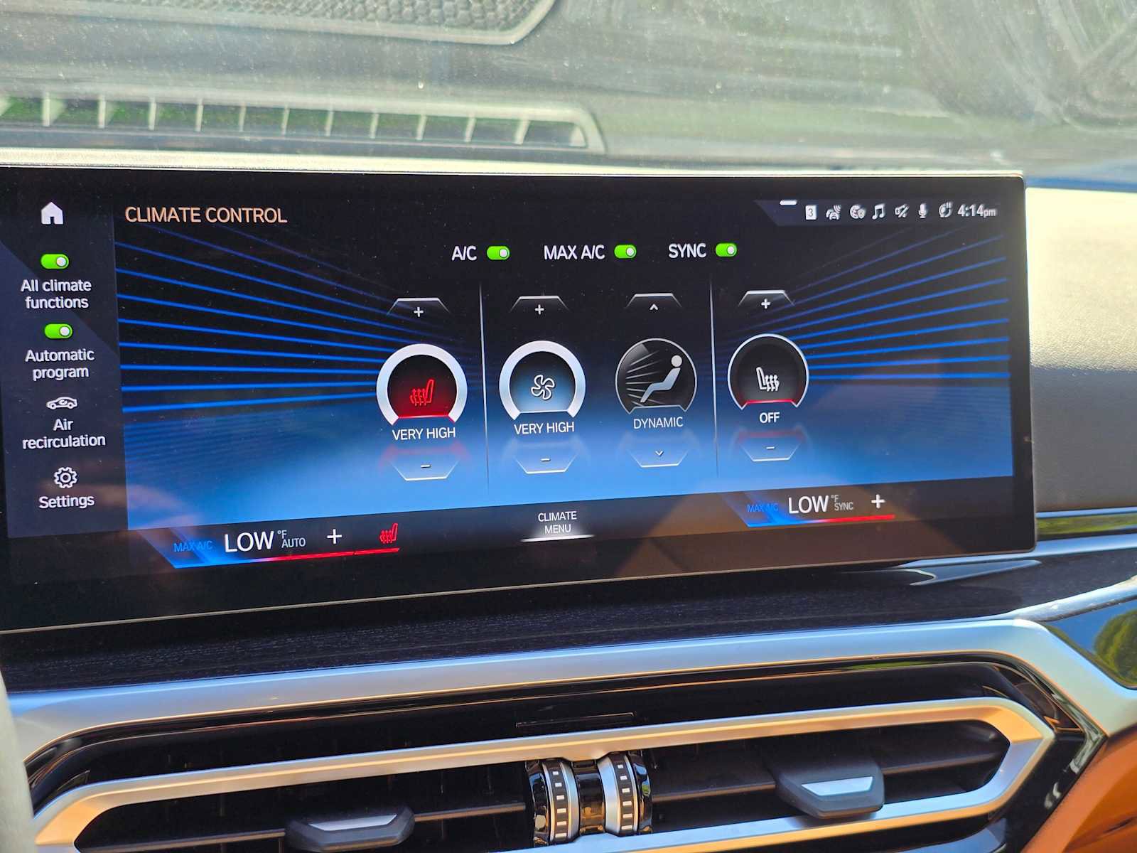 Used 2024 BMW 330e xDrive w/ Premium Package image 30