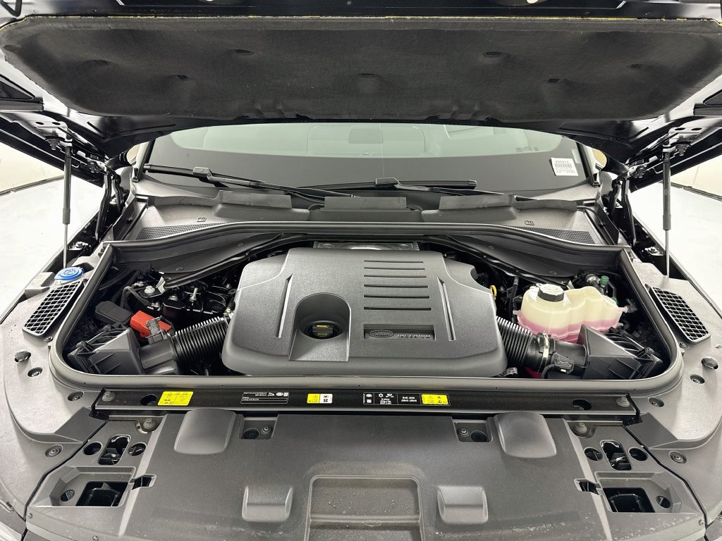 New 2026 Land Rover Range Rover Sport Dynamic SE AWD/4WD image 31