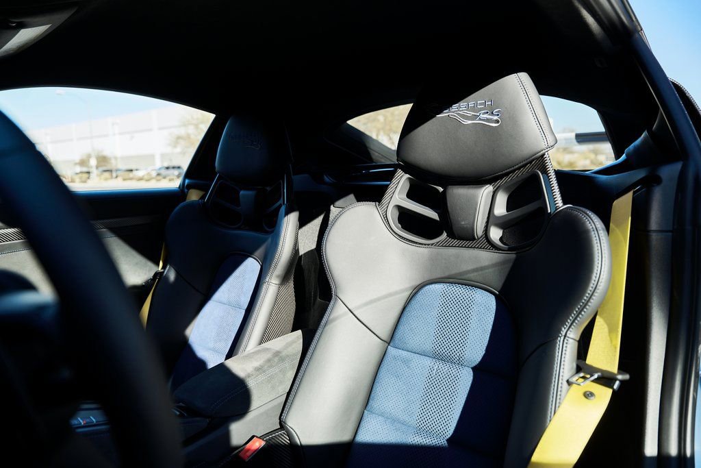 Used 2025 Porsche 718 Cayman GT4 RS w/ Weissach Package image 38