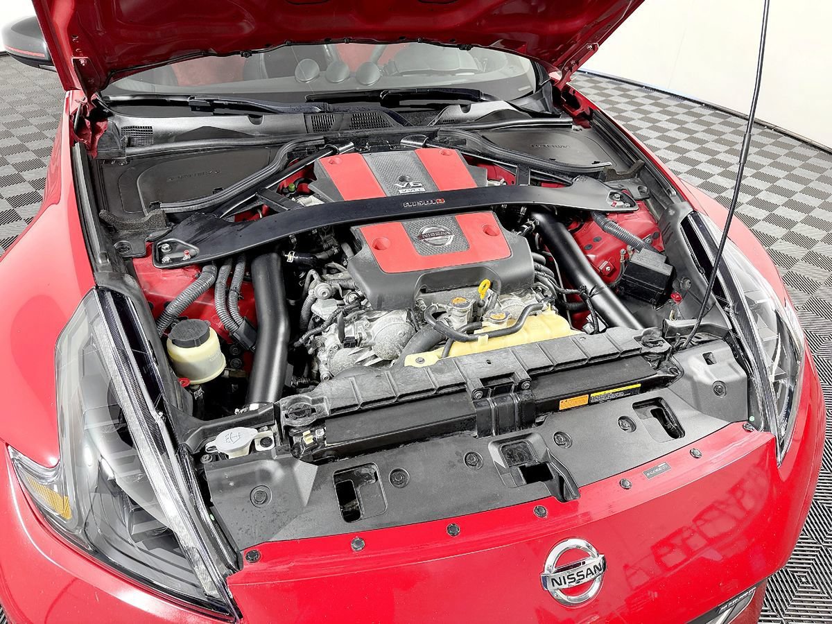 Used 2016 Nissan 370Z NISMO RWD image 23