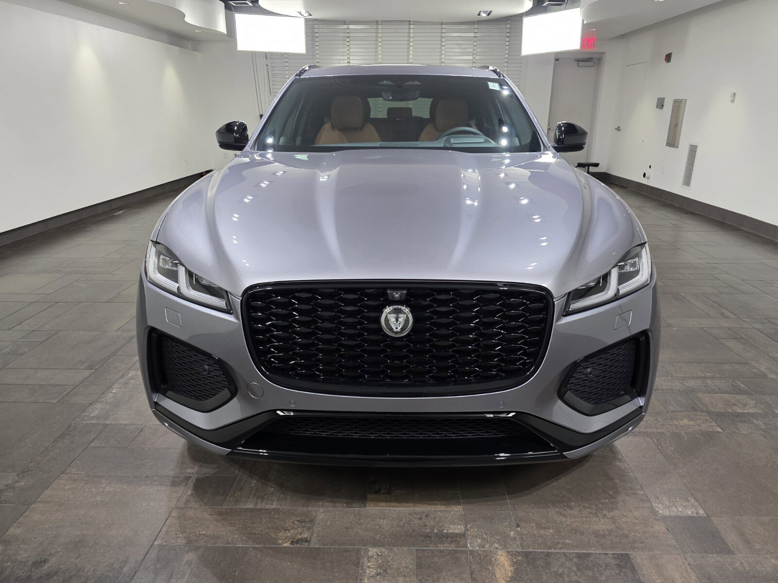 New 2026 Jaguar F-PACE R-Dynamic S image 2