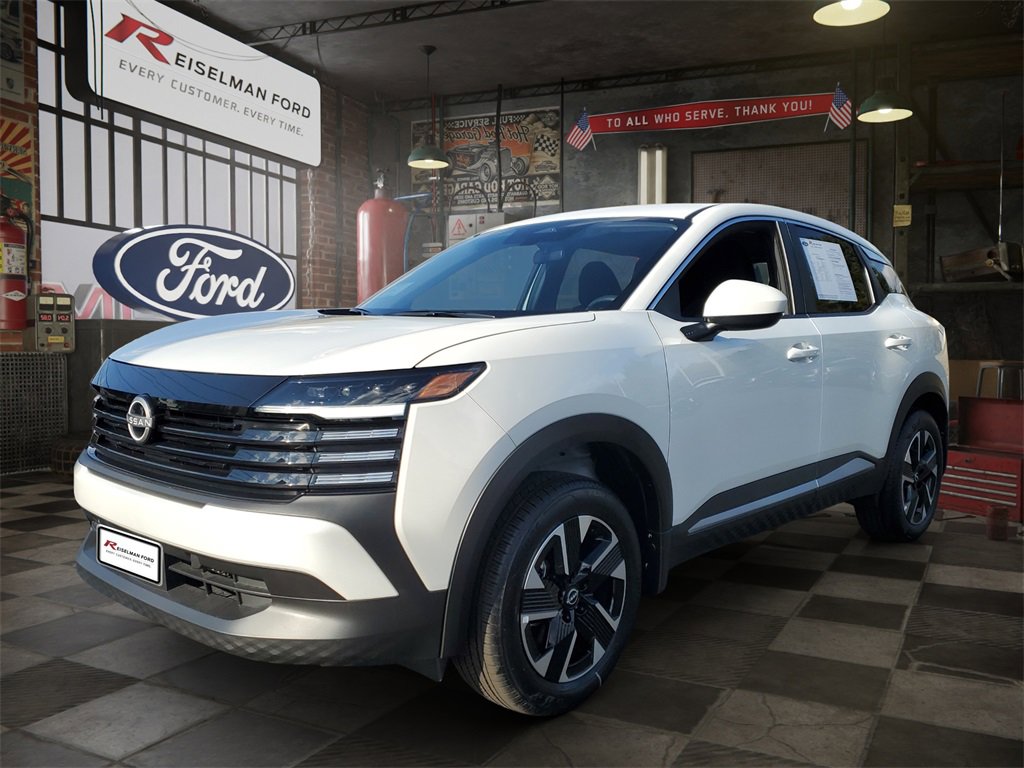 Used 2025 Nissan Kicks SV