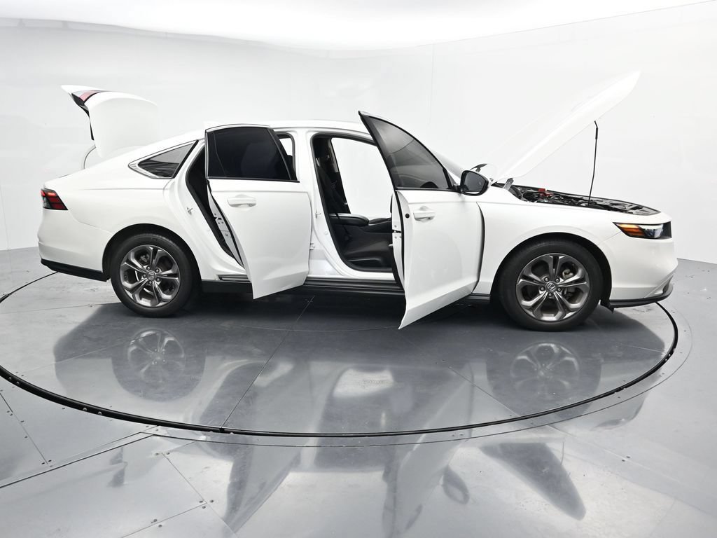 Used 2023 Honda Accord EX image 27