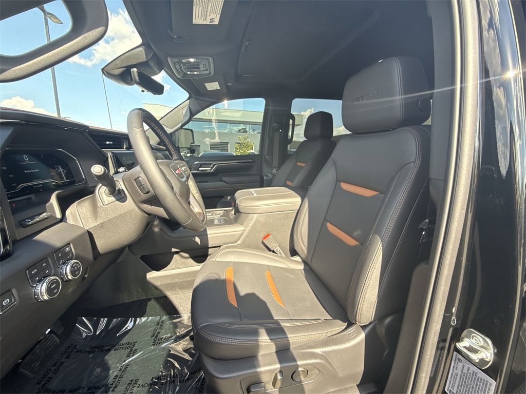 Used 2025 GMC Sierra 2500 AT4 w/ AT4 Premium Plus Package image 11