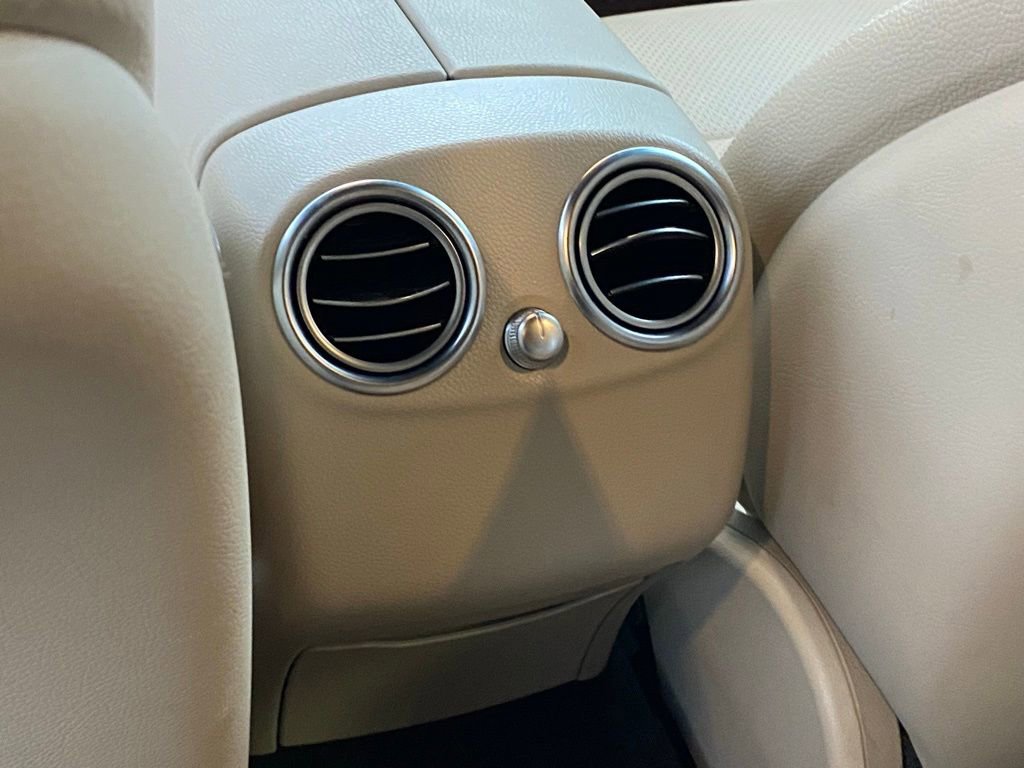 Used 2021 Mercedes-Benz GLC 300 4MATIC image 29