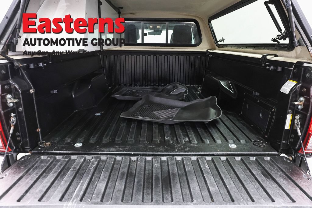 Used 2020 Toyota Tacoma SR w/ SR Convenience Package RWD image 9