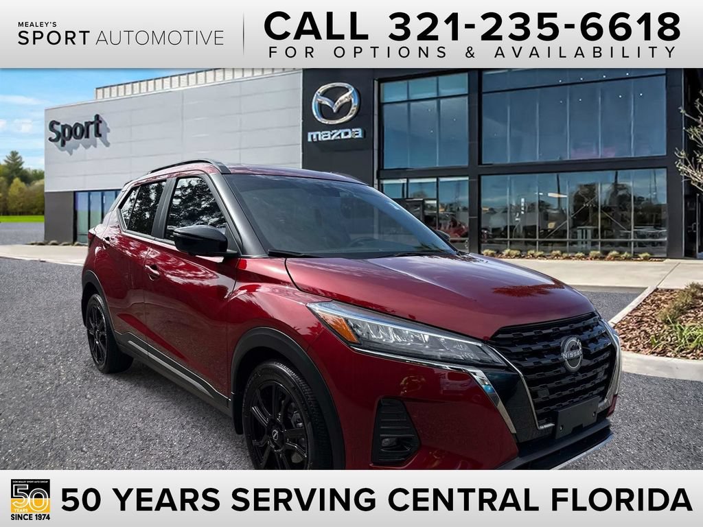Used 2024 Nissan Kicks SR w/ SR Premium Package FWD image 1