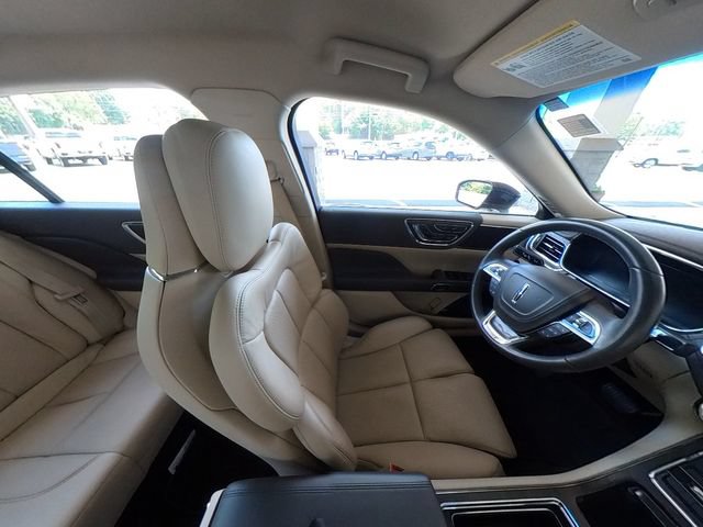 Used 2019 Lincoln Continental Select FWD image 34