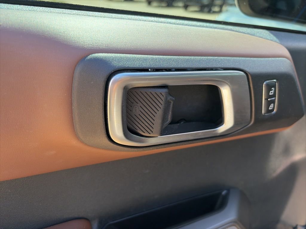 Used 2023 Ford Bronco Outer Banks w/ Sasquatch Package image 11