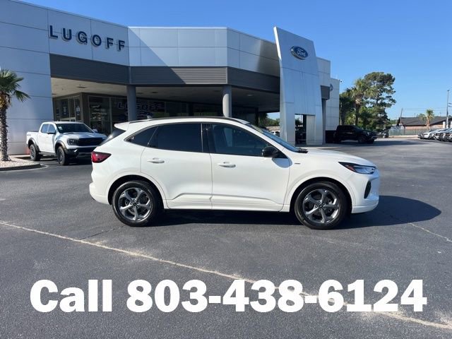 Used 2023 Ford Escape ST-Line w/ Tech Pack #1 FWD image 2