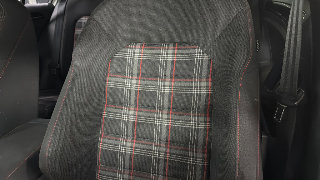 Used 2017 Volkswagen GTI S image 18