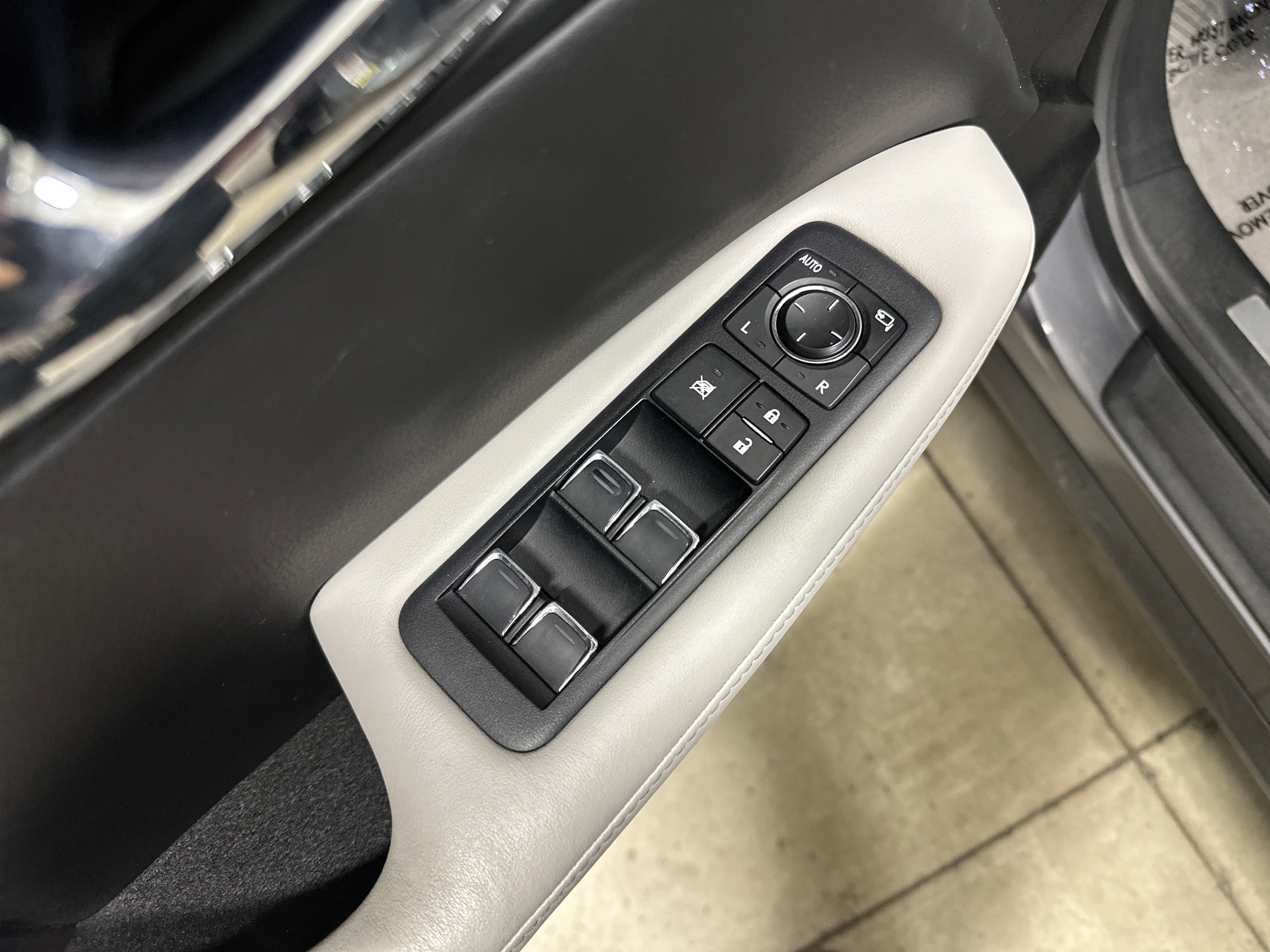 Used 2016 Lexus RX 350 AWD w/ Premium Package image 15