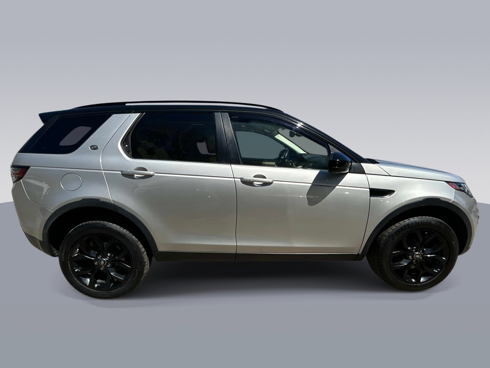 Used 2017 Land Rover Discovery Sport HSE AWD/4WD image 2