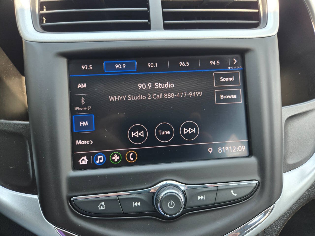 Used 2020 Chevrolet Sonic LS FWD image 17