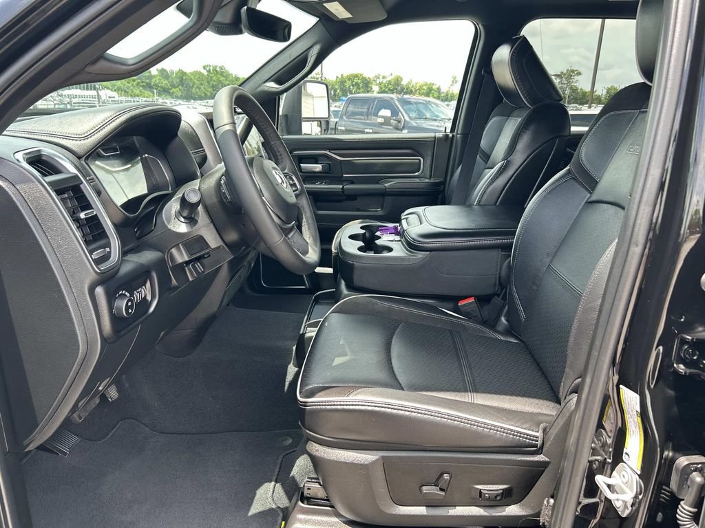 Used 2026 RAM 2500 Laramie AWD/4WD image 27