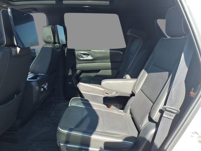 Used 2022 GMC Yukon SLT w/ SLT Premium Package image 5