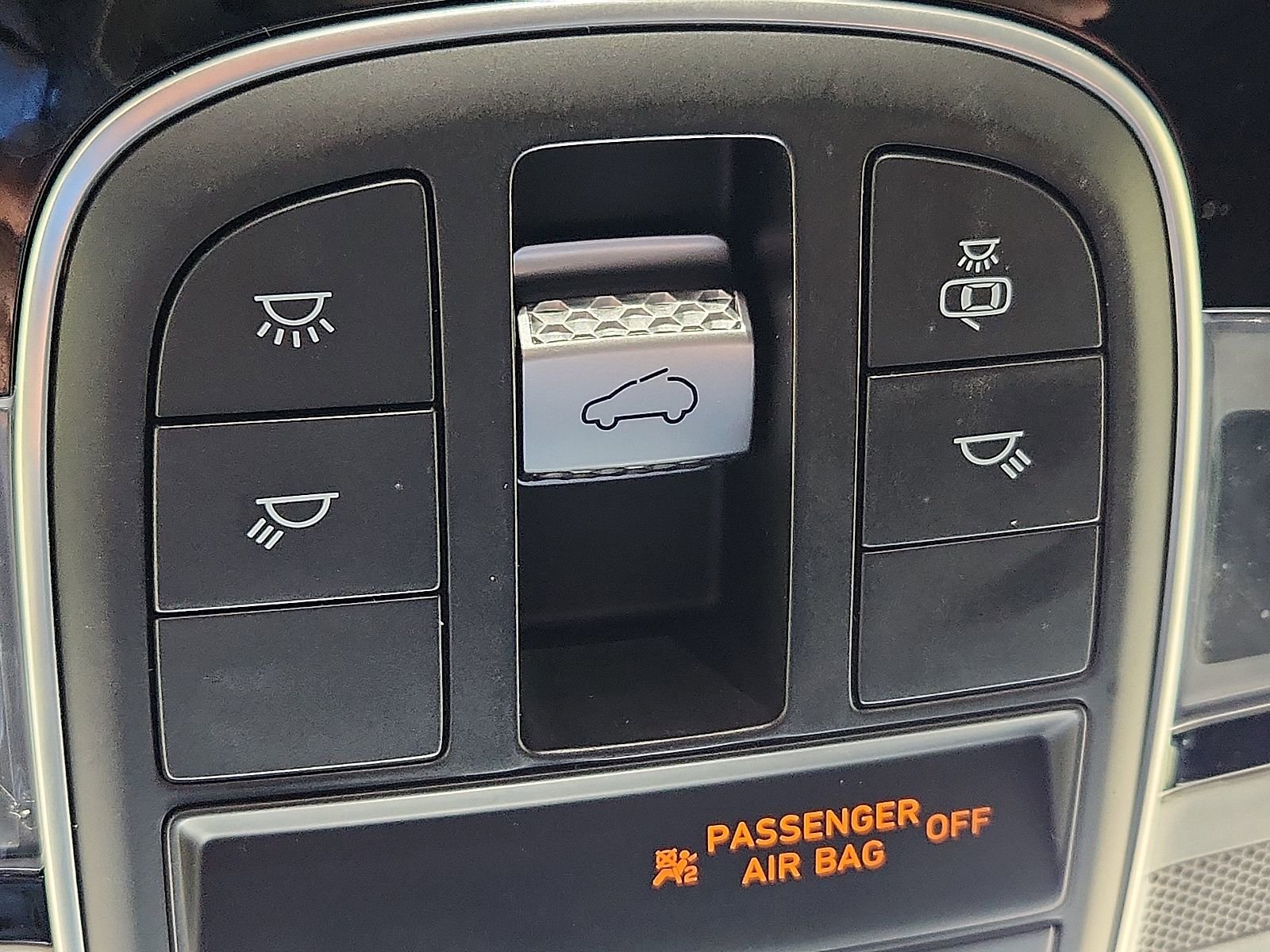 Used 2022 Hyundai Santa Fe Limited FWD image 21