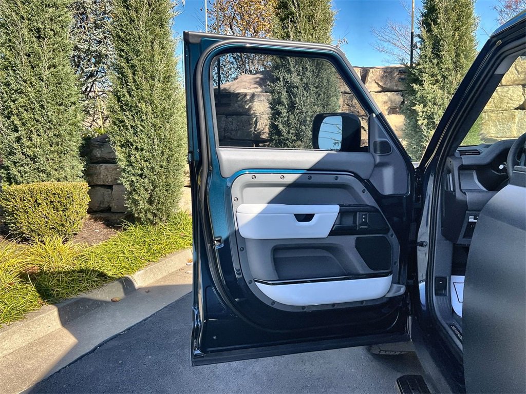 New 2026 Land Rover Defender 110 image 17