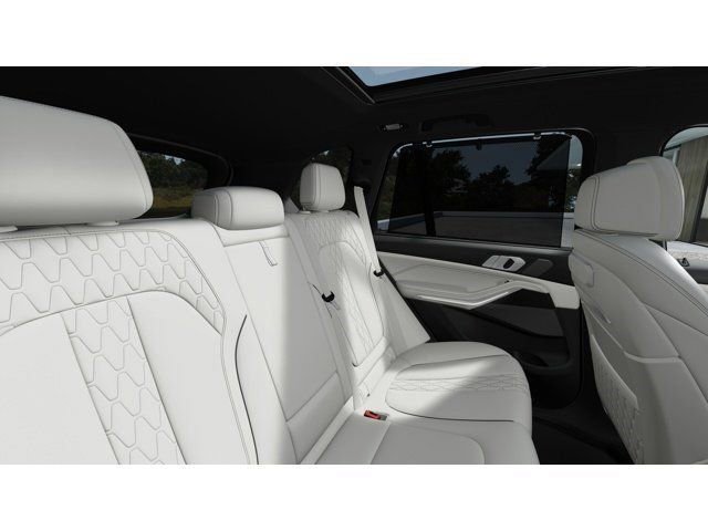 New 2026 BMW X5 M60i image 12