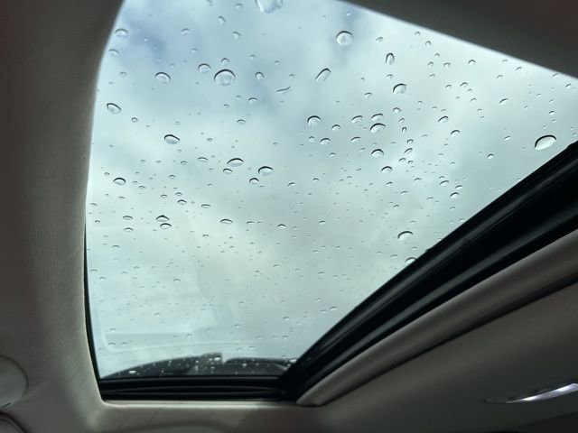 Used 2023 Subaru Outback Premium image 8