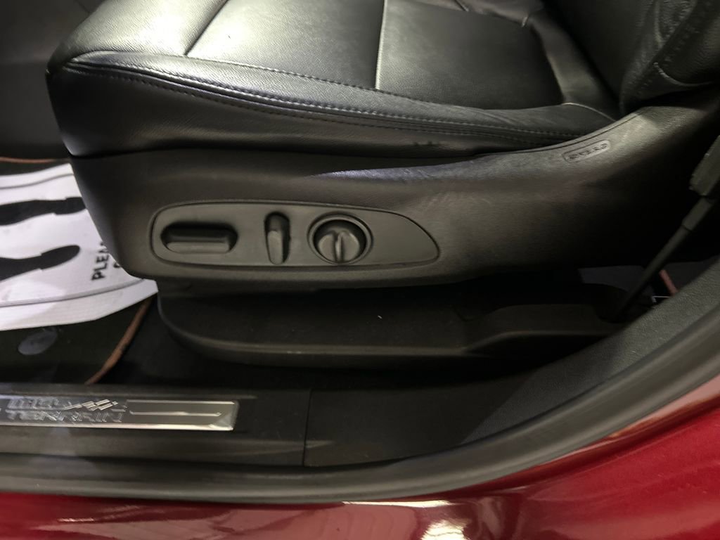 Used 2018 GMC Acadia SLT w/ LPO, Protection Package image 11