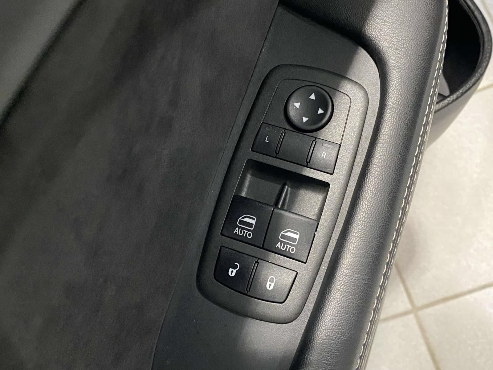 Used 2022 Dodge Challenger SRT Hellcat Redeye RWD image 16