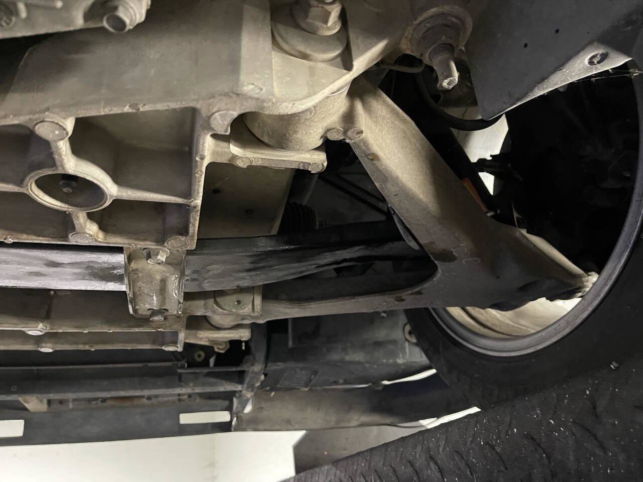 Used 2004 Chevrolet Corvette Coupe w/ Roof Package image 57