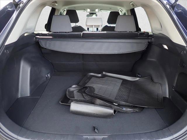 Used 2023 Toyota RAV4 XLE AWD/4WD image 8
