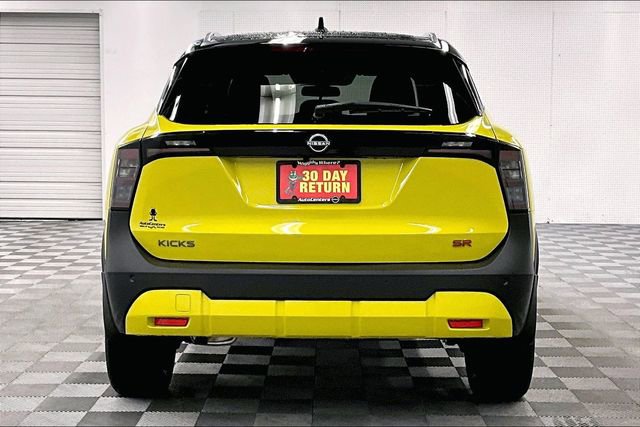 New 2026 Nissan Kicks SR w/ Cold Weather Package image 5