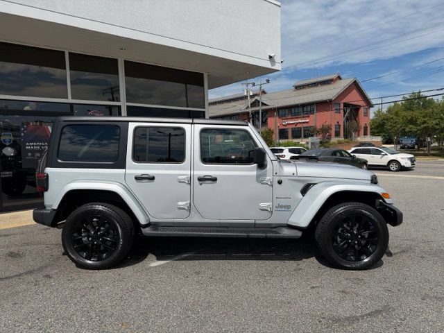 Used 2023 Jeep Wrangler Unlimited Sahara w/ Cold Weather Group AWD/4WD image 10