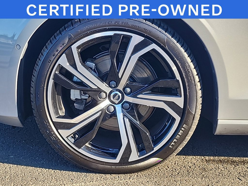 Used 2024 Volvo S60 B5 Plus AWD/4WD image 28
