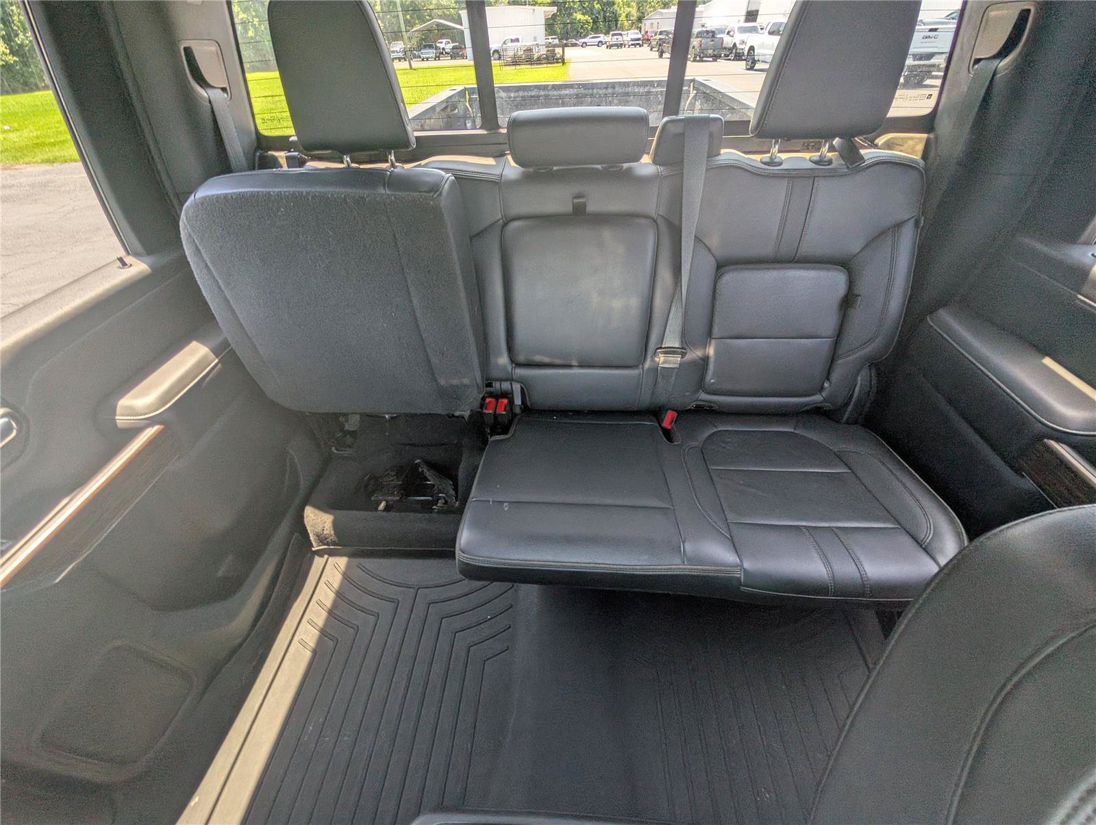 Used 2020 Chevrolet Silverado 3500 High Country w/ LPO, Hitch Package AWD/4WD image 37