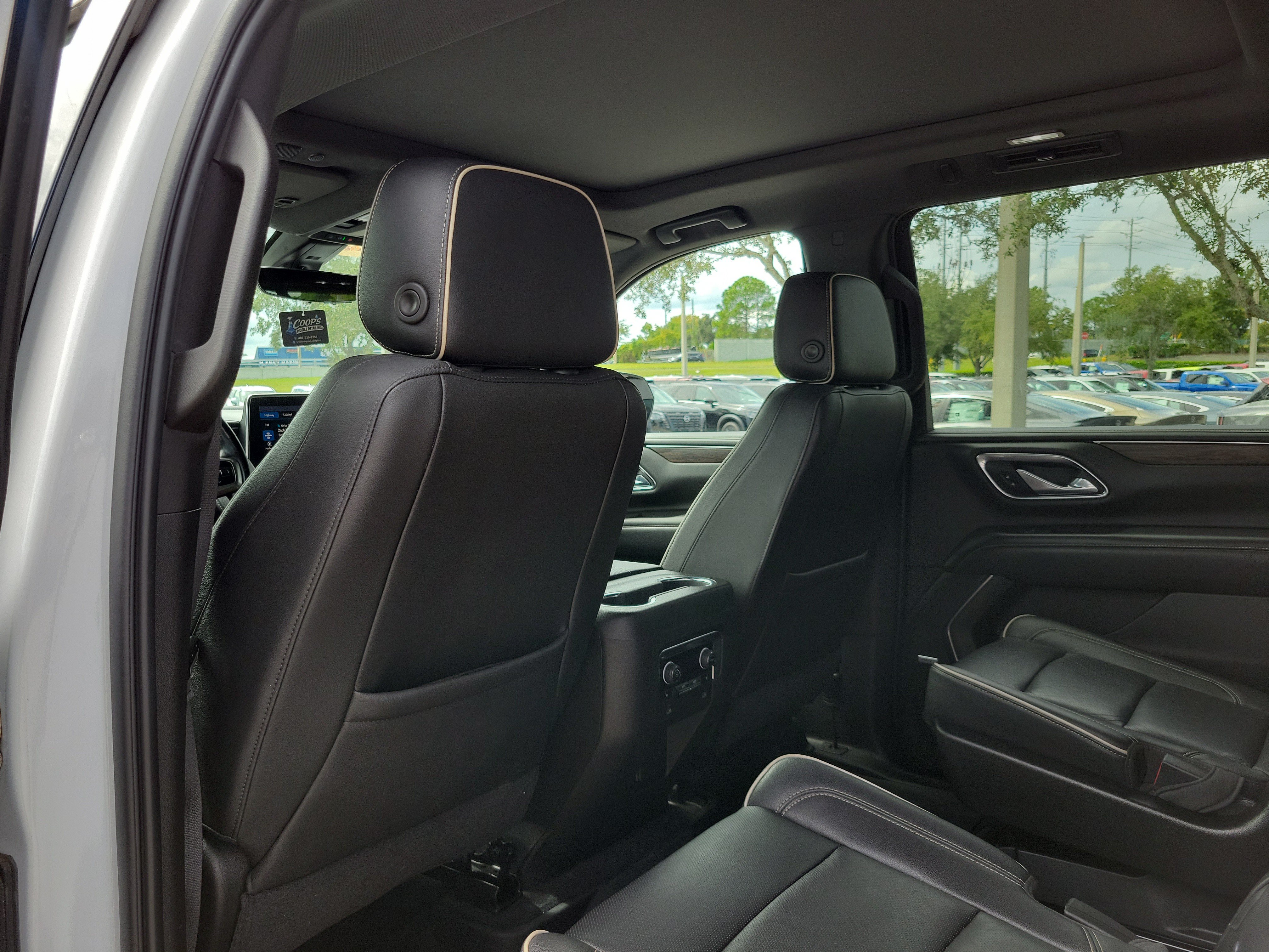 Used 2021 Chevrolet Suburban Premier w/ Premium Package AWD/4WD image 20