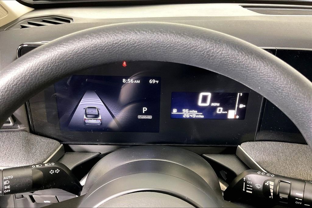 Certified 2025 Nissan Kicks SV image 29