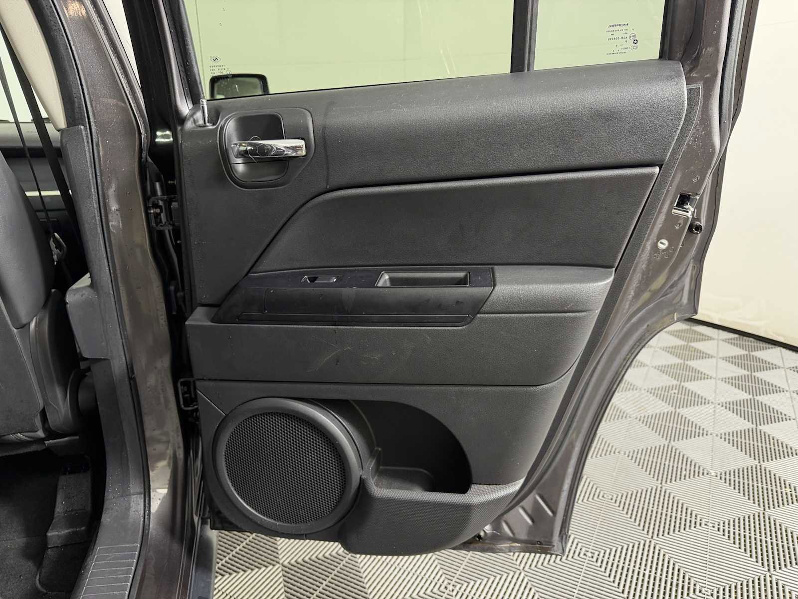 Used 2014 Jeep Patriot High Altitude image 13