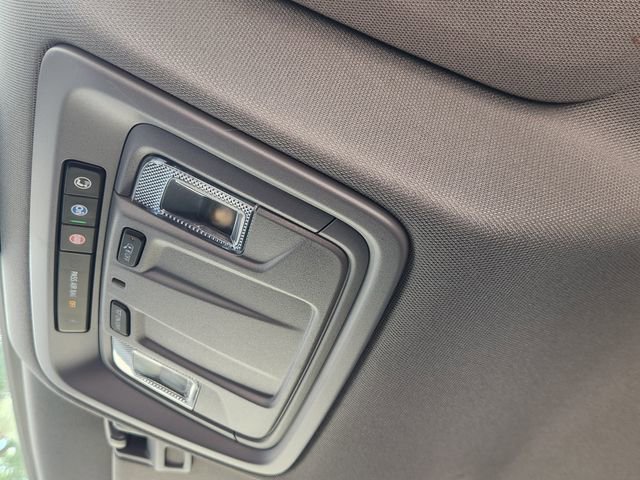 Used 2024 Chevrolet Silverado 1500 LT AWD/4WD image 25