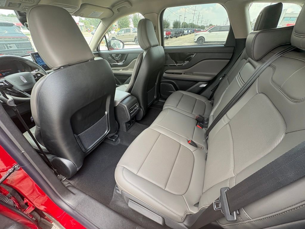 New 2025 Lincoln Corsair Reserve w/ Jet Appearance Package image 12