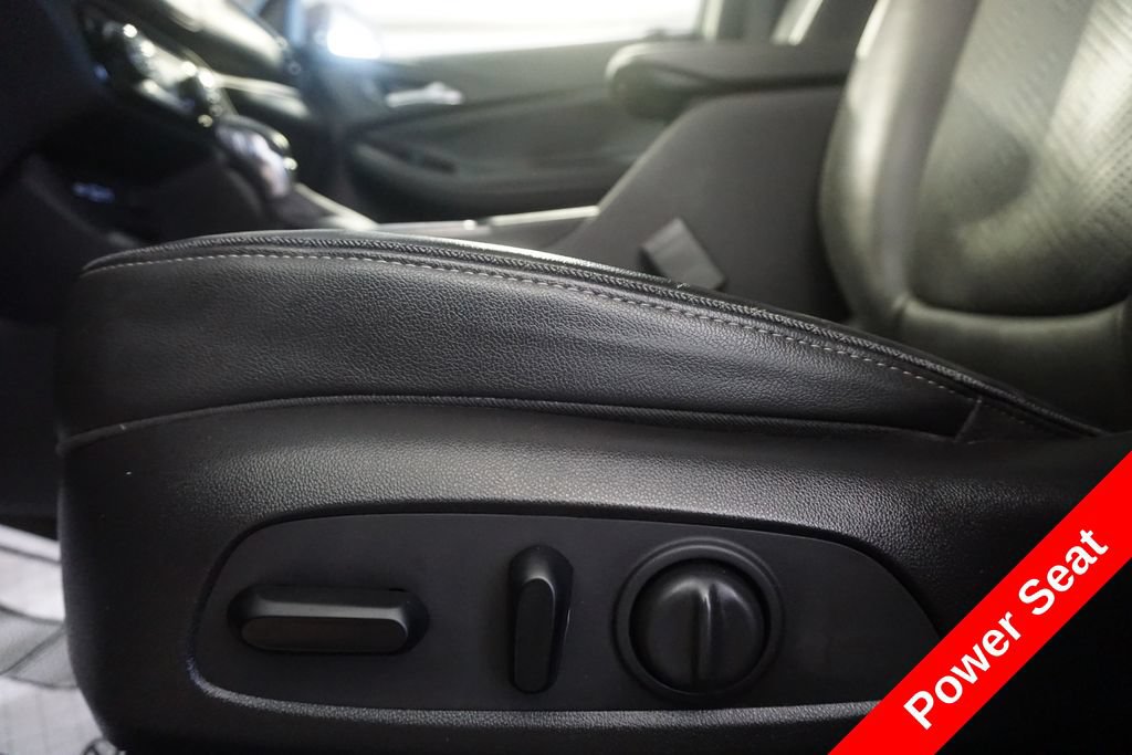 Used 2021 Buick Encore GX Essence AWD/4WD image 8