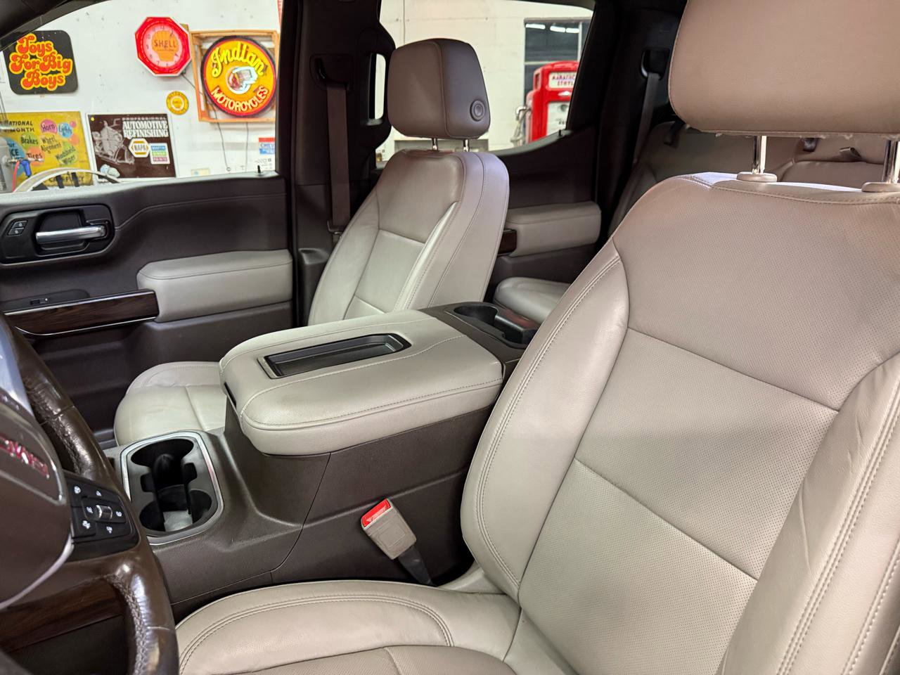 Used 2019 GMC Sierra 1500 SLT w/ SLT Premium Plus Package image 16