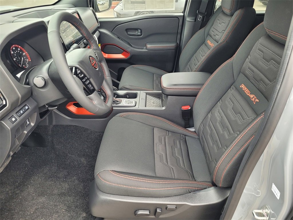 New 2026 Nissan Frontier PRO-4X w/ Pro-4x Convenience Package image 8