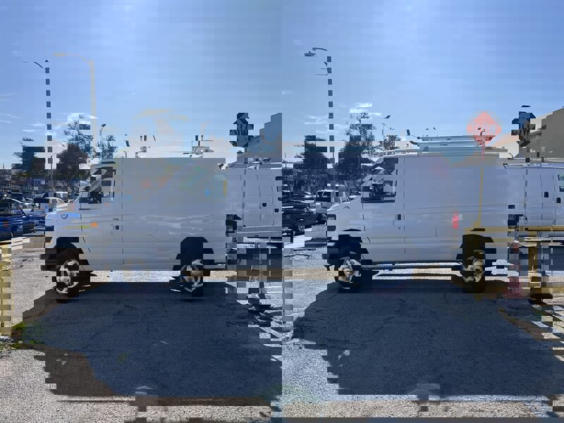 Used 2013 Ford E-150 and Econoline 150 image 4